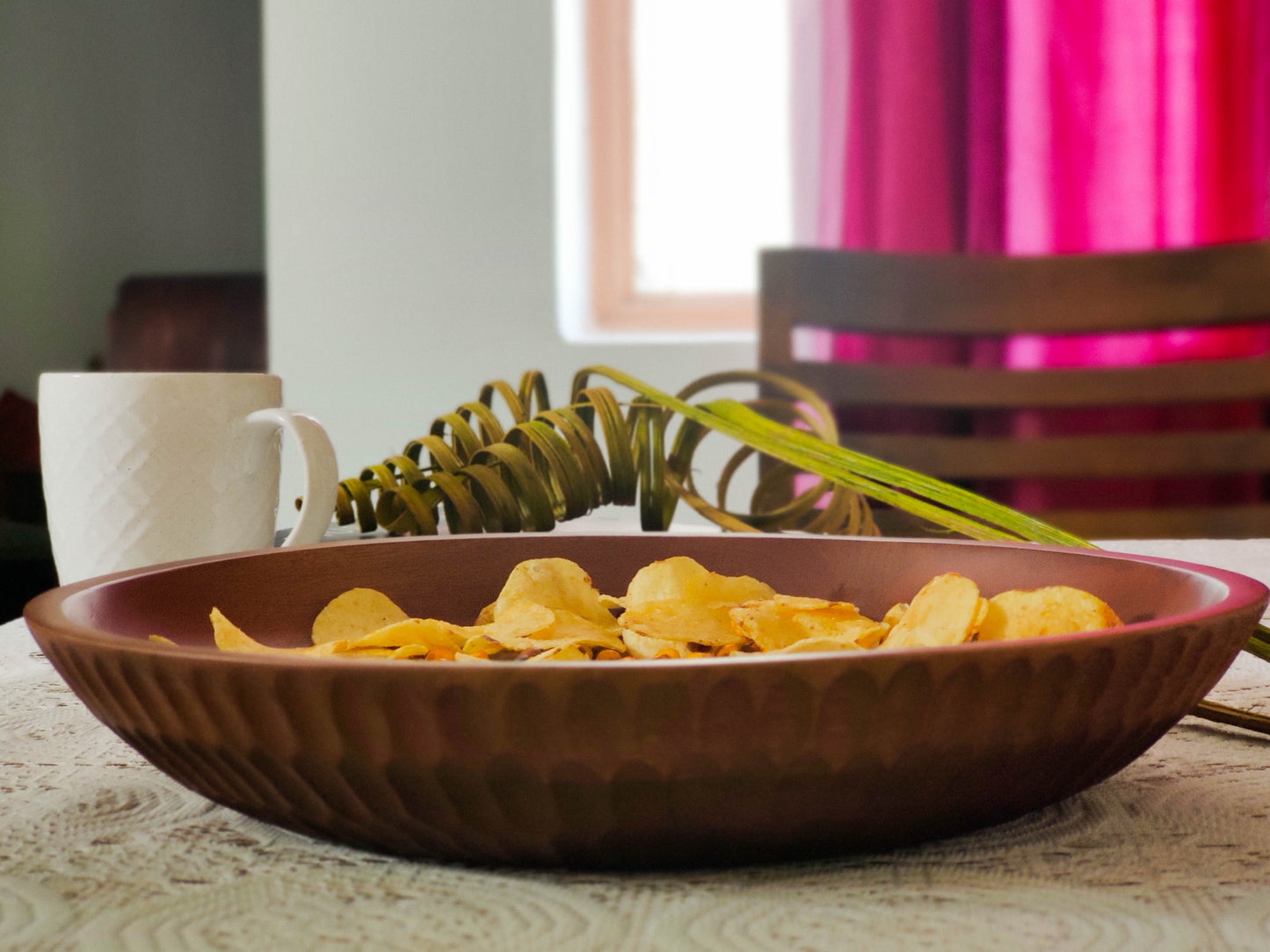 Textured Solid Wood Curved Platter for Kitchen Image 4