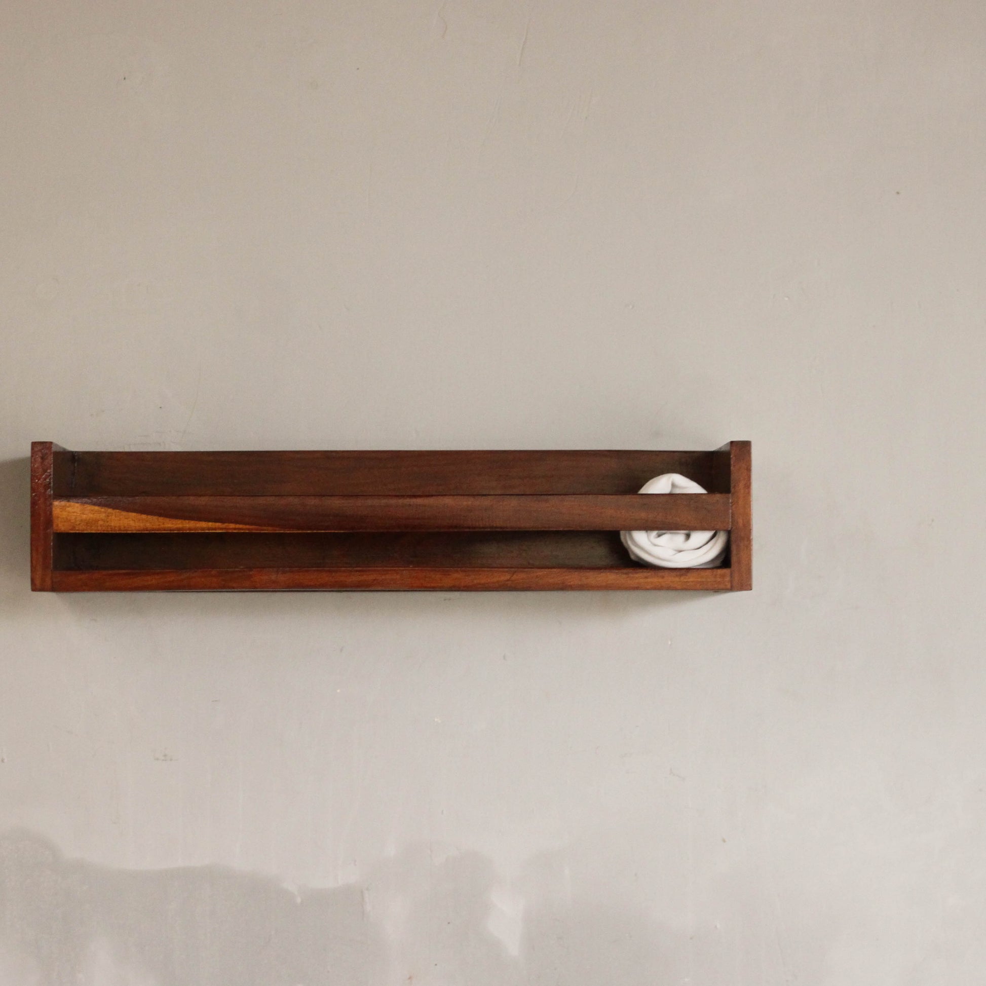 Charm Floating Solid Wood Wall Organizer for the Living Room Image 3