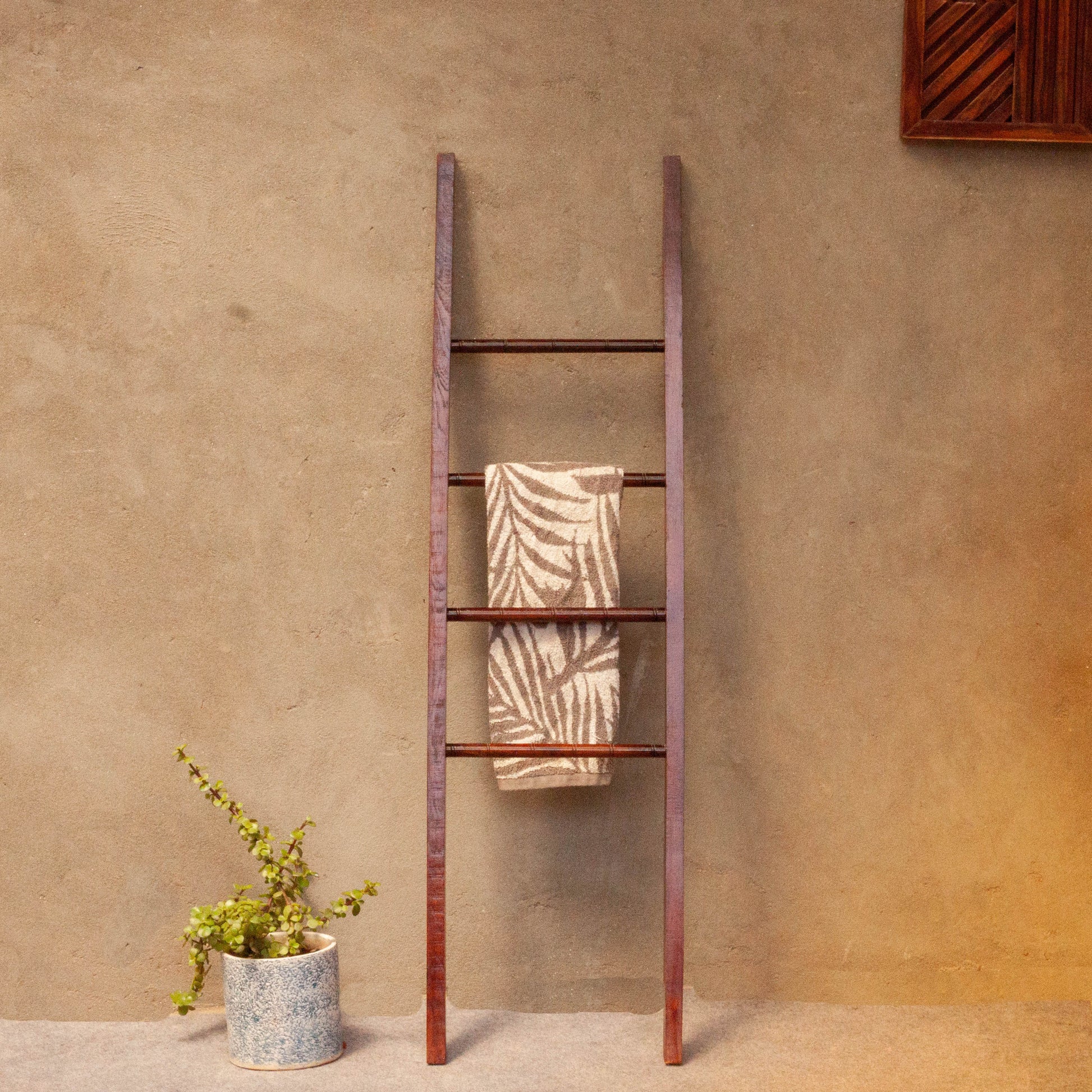 Ladder Solid Wood Towel Holder and Organizer for Modern Bathroom Image 1